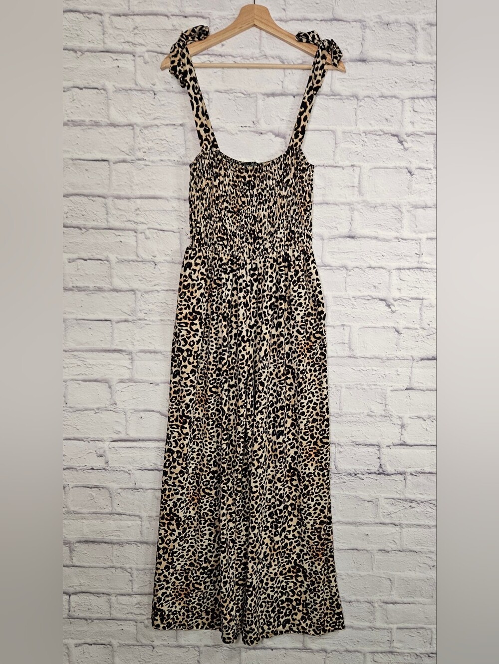 Urban Heritage Leopard Print Wide Leg Jumpsuit Tie Strap Size Large - Picture 5 of 10